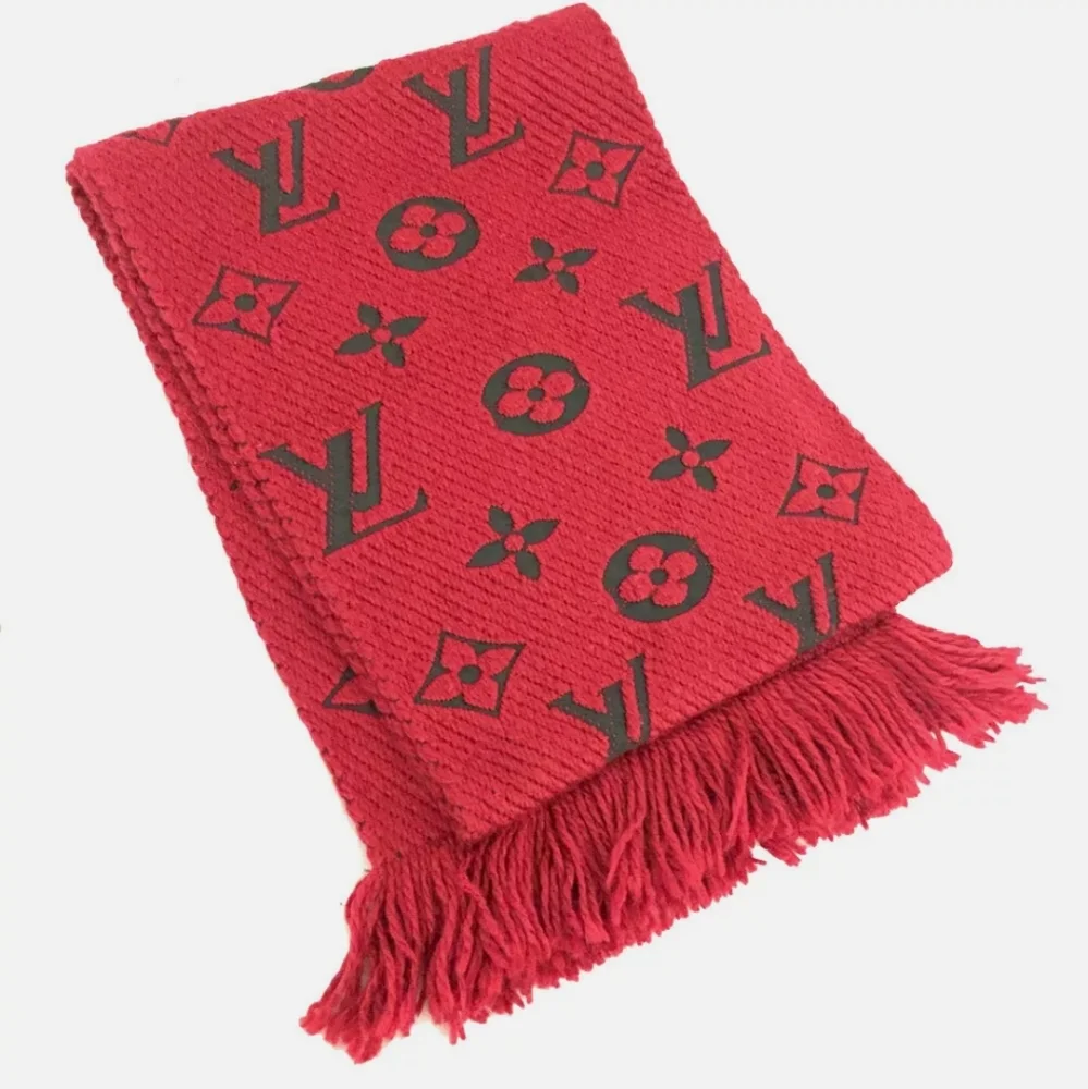 Louis Vuitton beautiful authentic